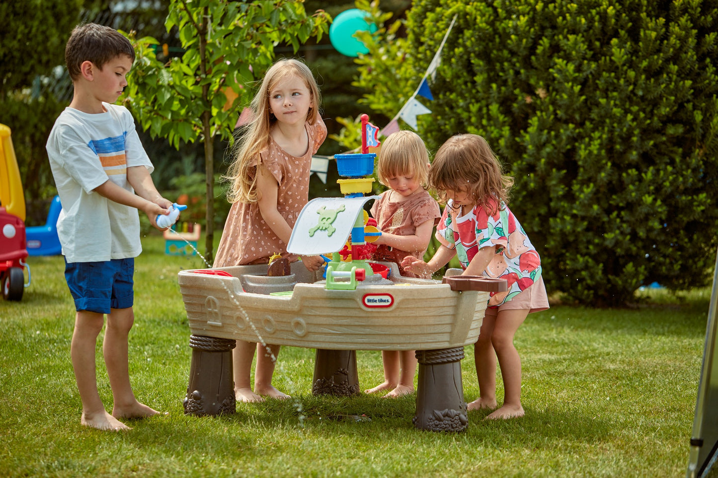 LITTLE TIKES ΤΡΑΠΕΖΙ ΝΕΡΟΥ ΠΕΙΡΑΤΙΚΟ ΚΑΡΑΒΙ