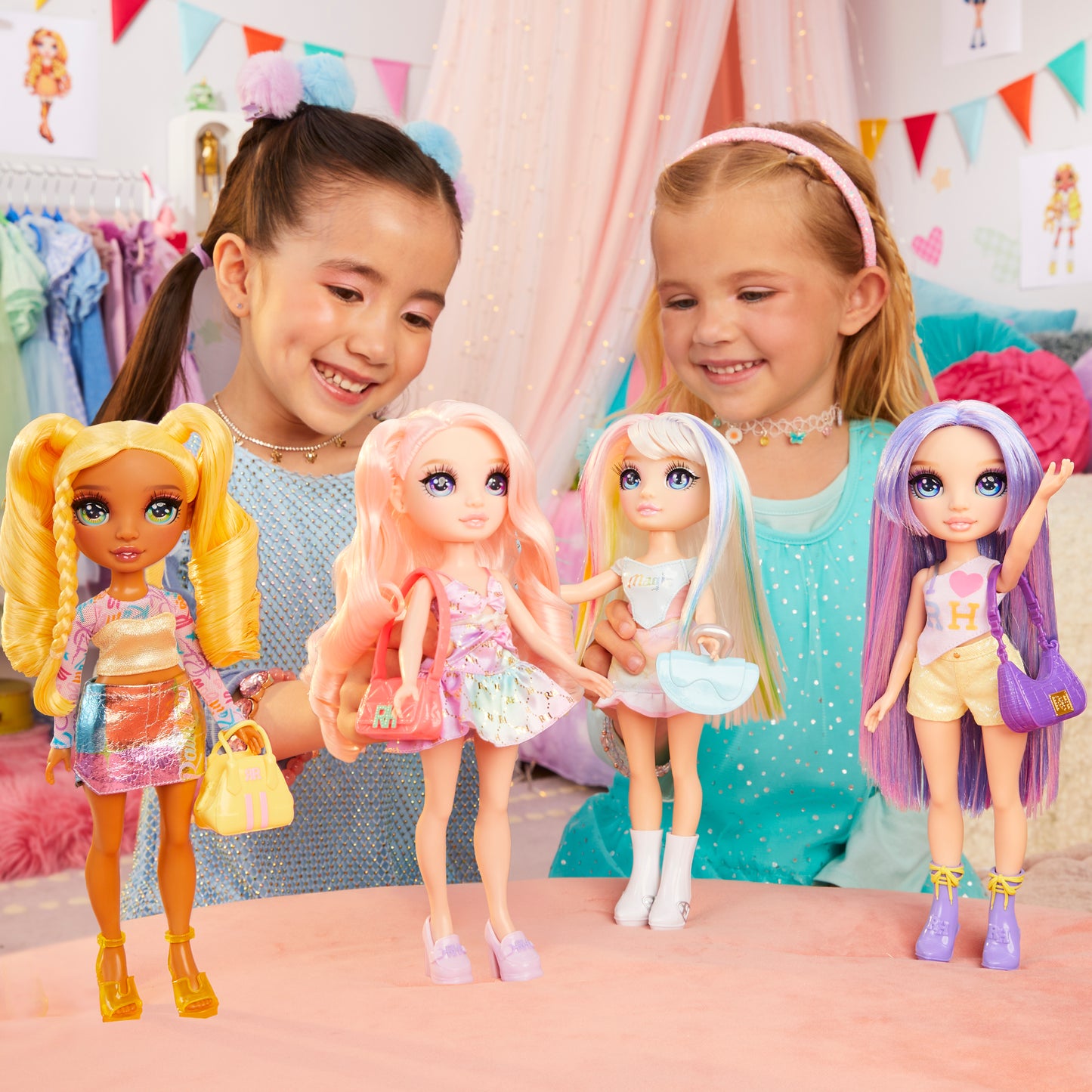 RAINBOW HIGH FASHION DOLLS