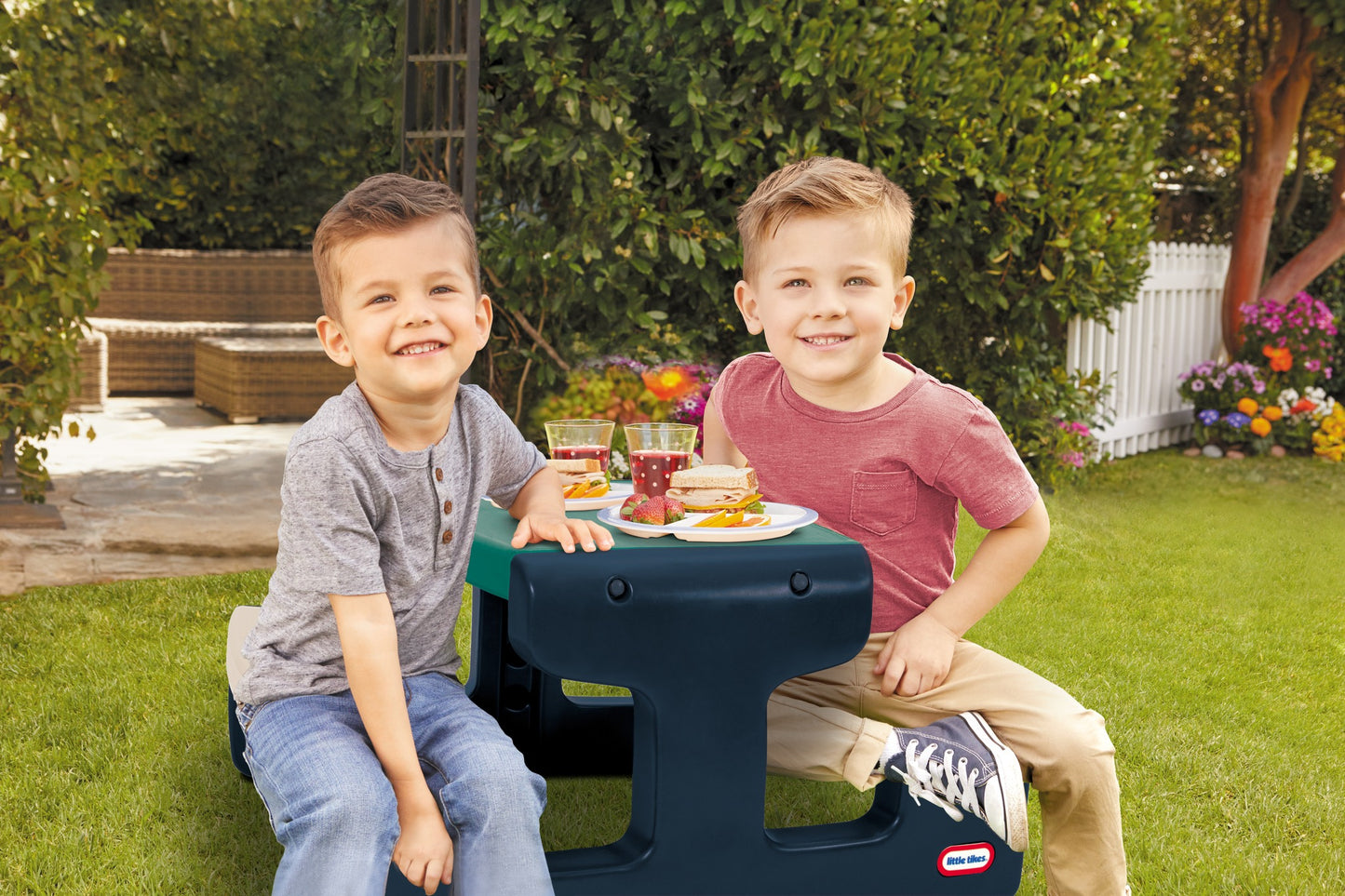 LITTLE TIKES JUNIOR ΤΡΑΠΕΖΙ ΠΙΚ-ΝΙΚ ΖΟΥΓΚΛΑ