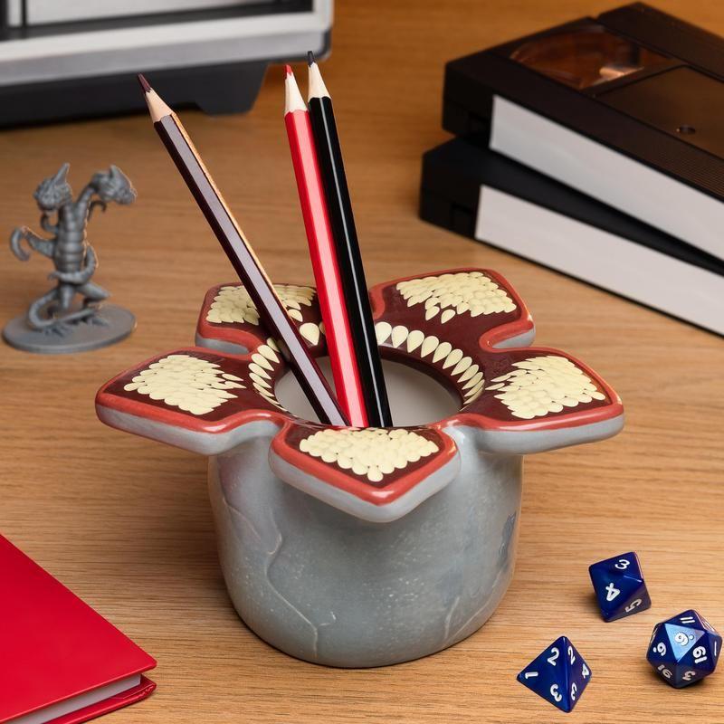 Stranger Things Demogorgon Pen Pot